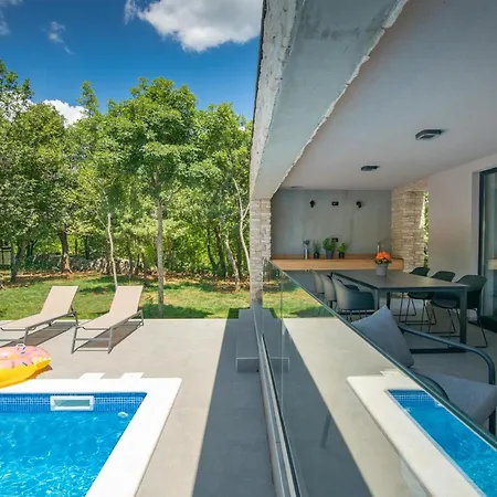 Amazing In With Outdoor Swimming Pool * Labin (Istria)
