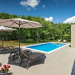Hébergement de vacances Cozy In With Sauna Labin (Istria)